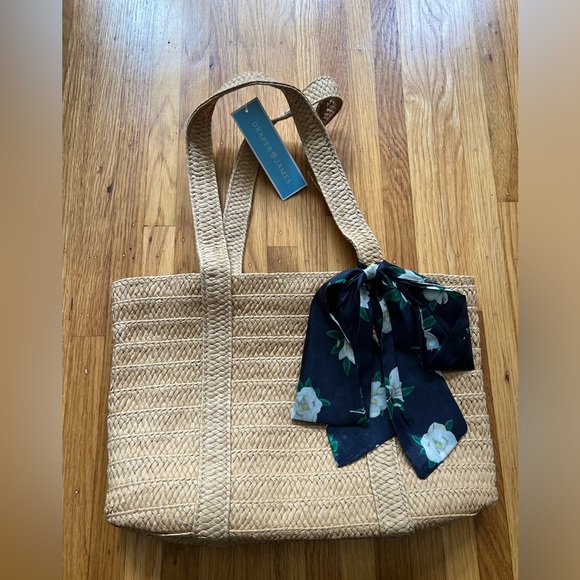 NWT Draper James Everyday Straw Bag Tote Floral Scarf Coastal Preppy Vacation - Picture 2 of 5